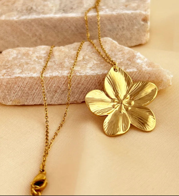 Collier fleur