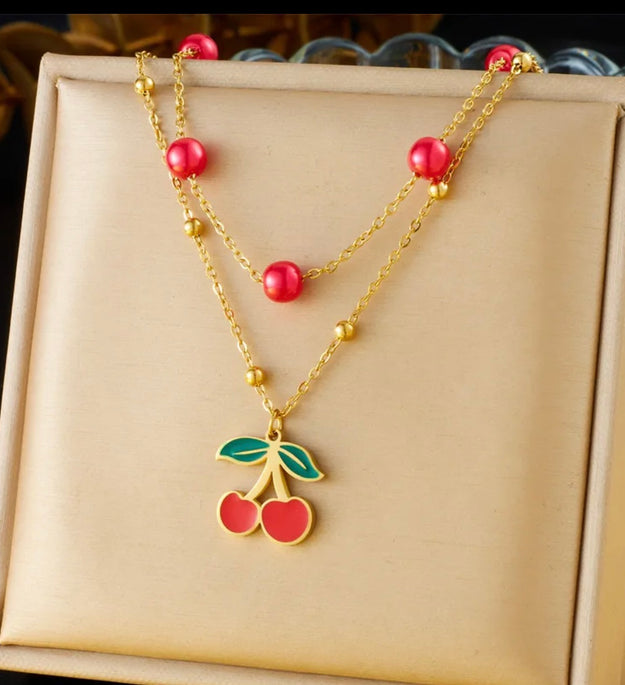Collier cerise
