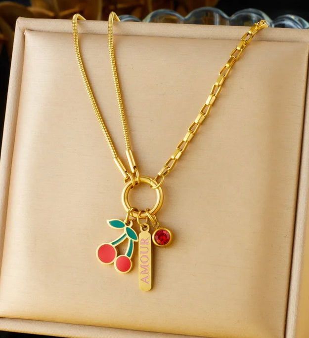 Collier cerise cercle